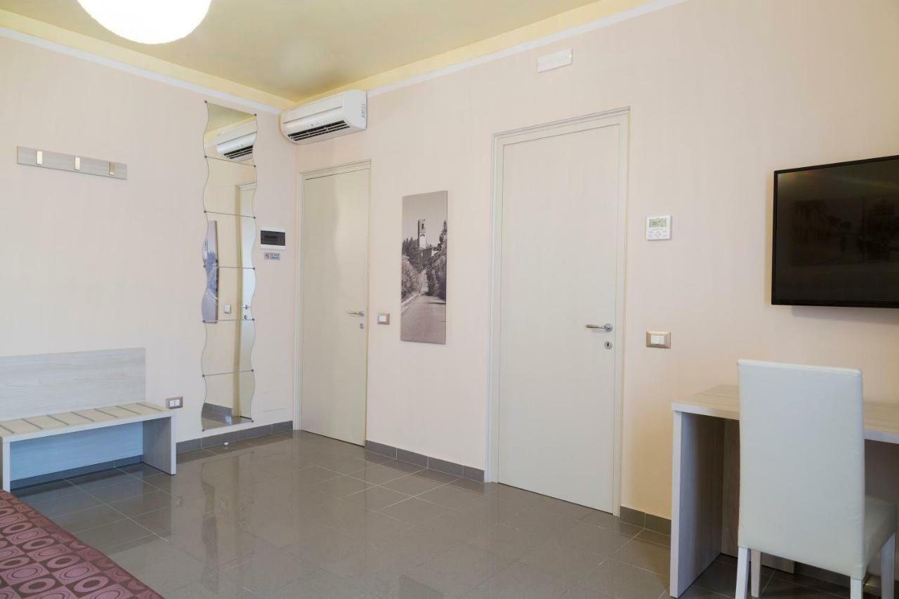Via Naldini N 61 Hotel Tavarnelle Val di Pesa Kültér fotó